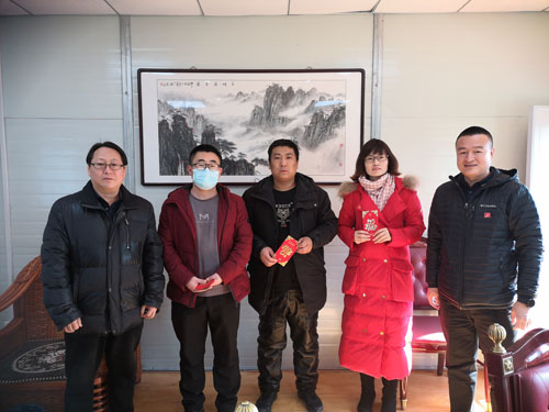路鵬達公司開展 “迎新春、送溫暖、穩崗留工”工作