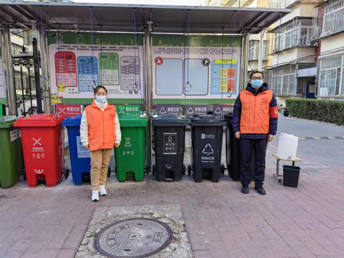 路鵬達黨支部開展黨員服務日