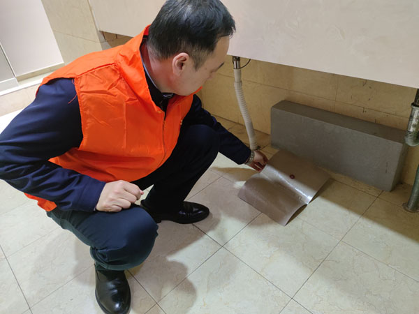 路鵬達黨支部開展“杜絕鼠源 保障安全”黨員服務日活動