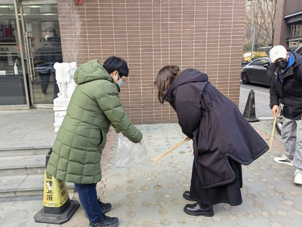 路鵬達黨支部開展“黨員帶頭齊清掃 干凈整潔迎新年”活動