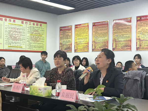 開展“愛心助學·點燃希望”捐資助學活動