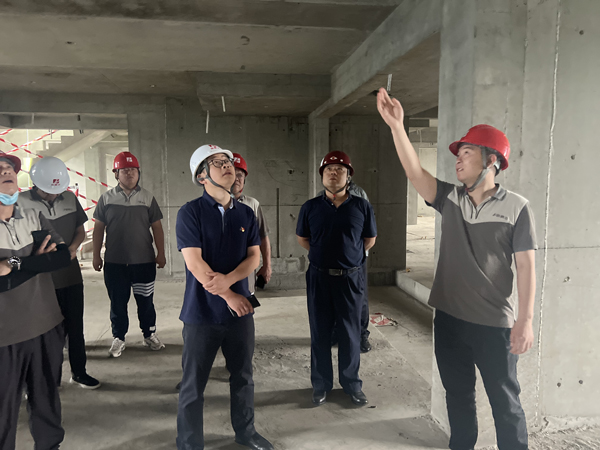 阿蘇衛定向安置房BS-005地塊一標段 首棟主體結構封頂
